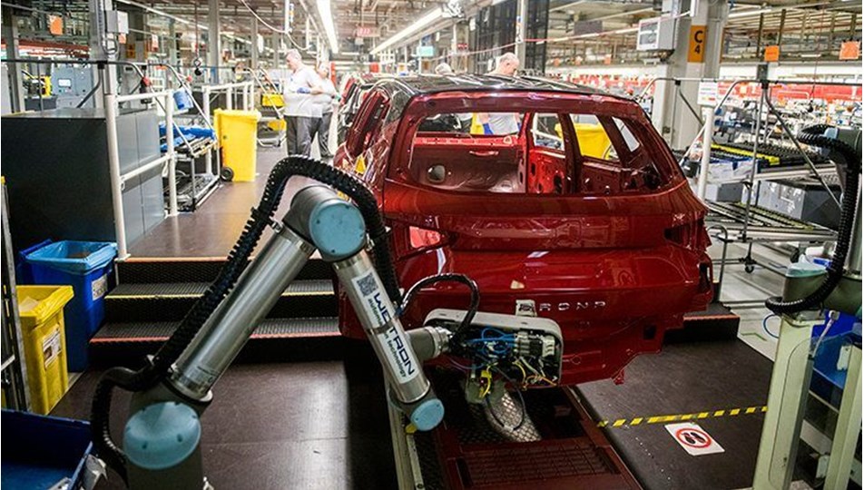 SEAT’ta robot ve insan işbirliği