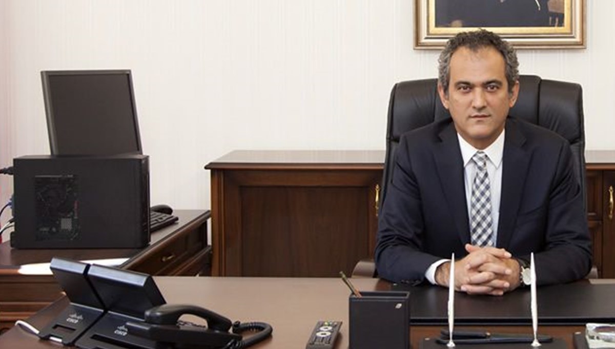 Bakan Özer: Okulların açık kalması milli güvenlik meselesidir