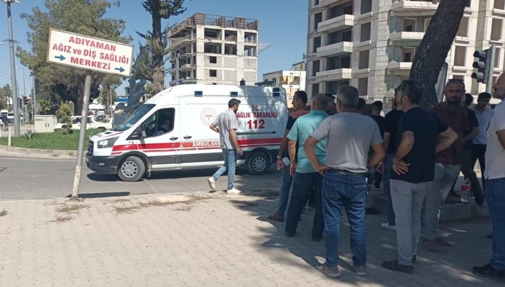 Araba kullanırken yediği ekmek sonu oldu