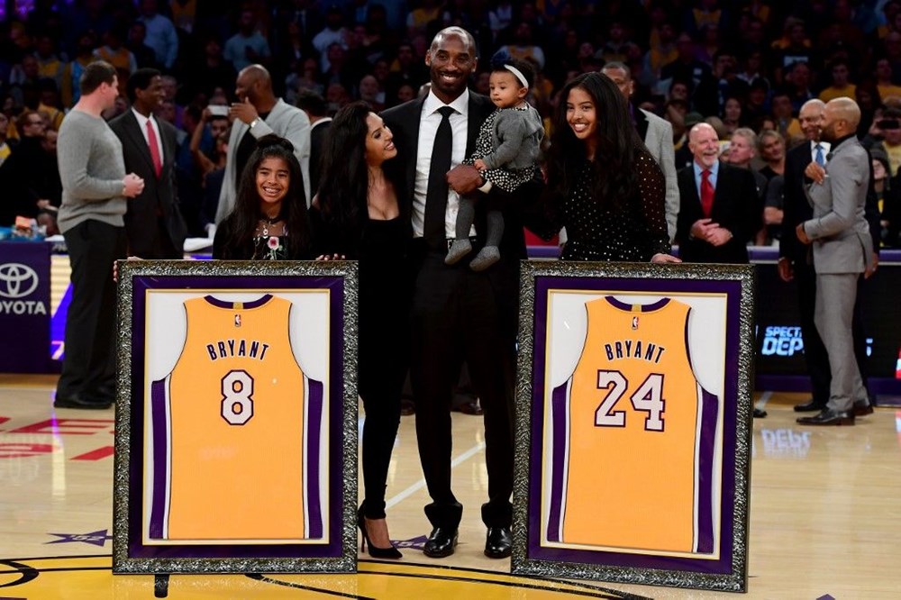 Kobe Bryant hayatını kaybedeli 1 yıl oldu: Rekorların
ve ilklerin adamı, Oscar ödüllü bir NBA efsanesi - 2
