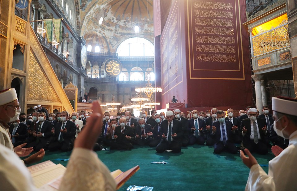 Cumhurbaşkanı Erdoğan, Ayasofya-i Kebir Cami-i Şerifi'nde Kur'an-ı Kerim okudu - 11