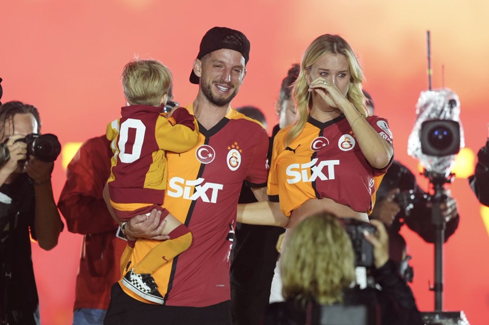 Galatasaray'ın Yenikapı'daki kutlamasında neler oldu neler: Yağmur, gözyaşı, veda ve mutluluk - 6