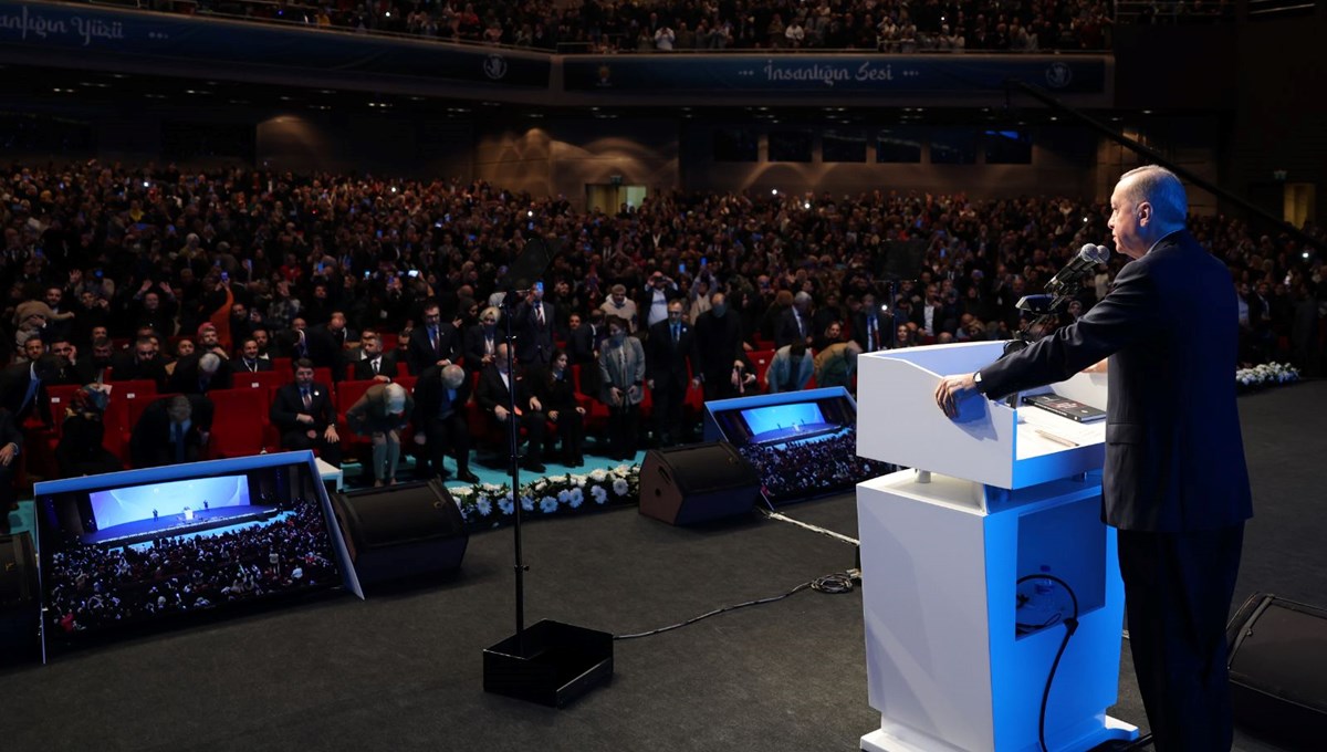 Cumhurbaşkanı Erdoğan’dan sokak hayvanlarına ilişkin açıklama: “Artan şikayetlerin farkındayız, çözüme kavuşturacağız” Cumhurbaşkanı Erdoğan’dan sokak hayvanlarına ilişkin açıklama: “Artan şikayetlerin farkındayız, çözüme kavuşturacağız”