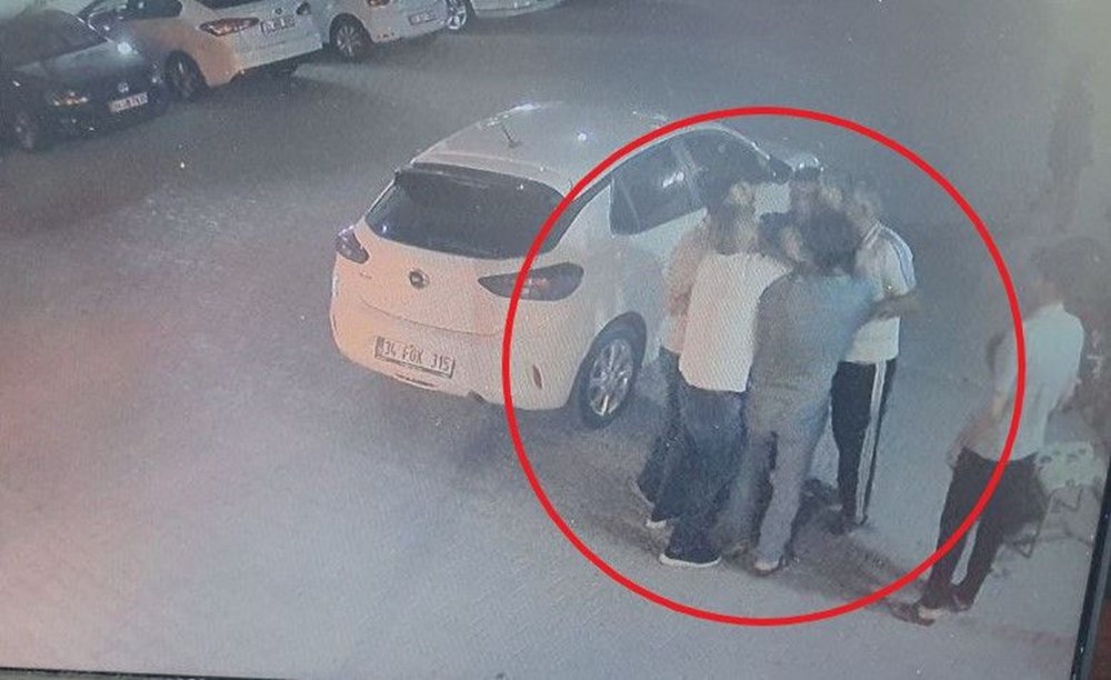 Kirayı 10 bin liraya çıkarmayan kiracıya site önünde saldırı - 2