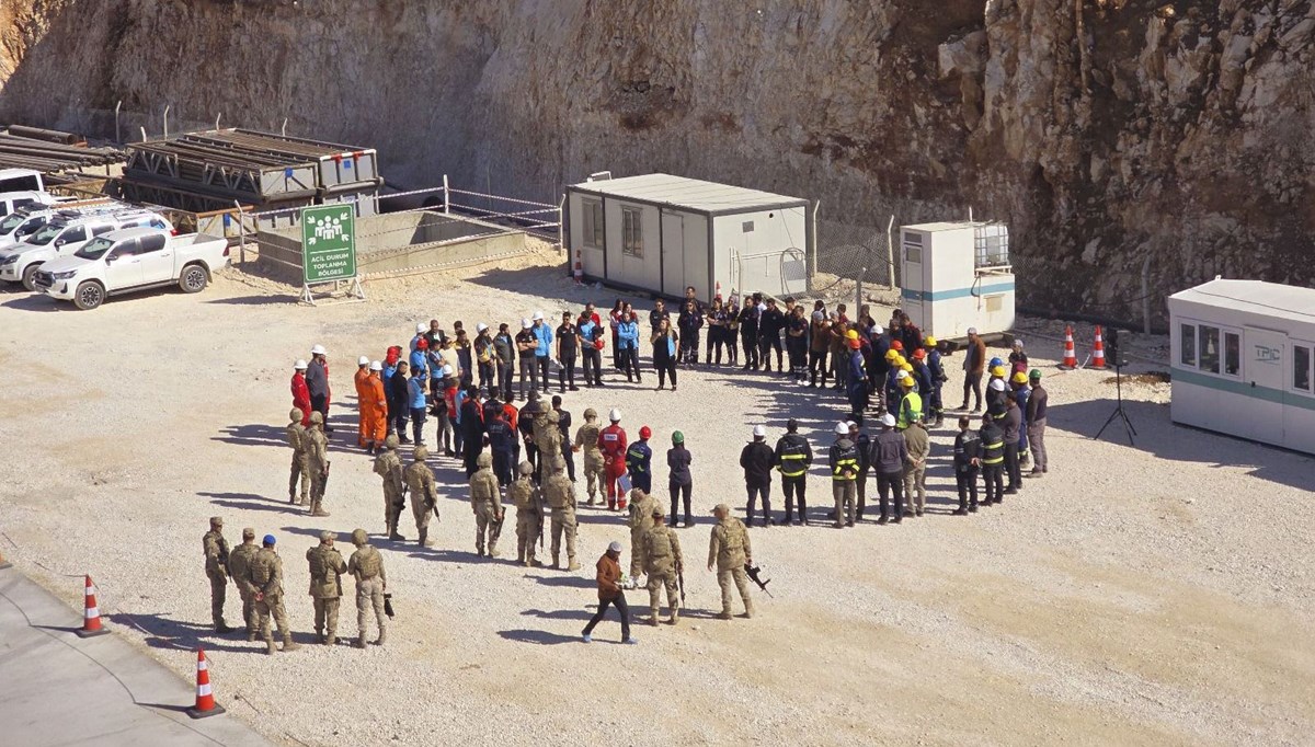 Gabar Dağı'nda 125 personel ile tatbikat yapıldı Gabar Dağı'nda 125 personel ile tatbikat yapıldı
