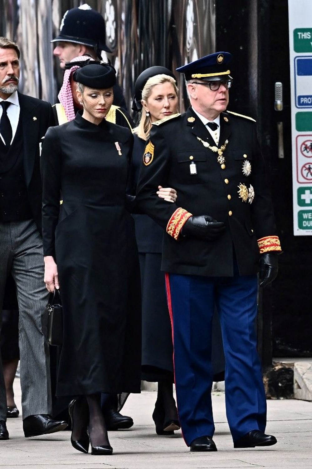 Monaco Prensi Albert'ten evlilik dışı iki çocuğuyla birlikte ilk fotoğraf - 7