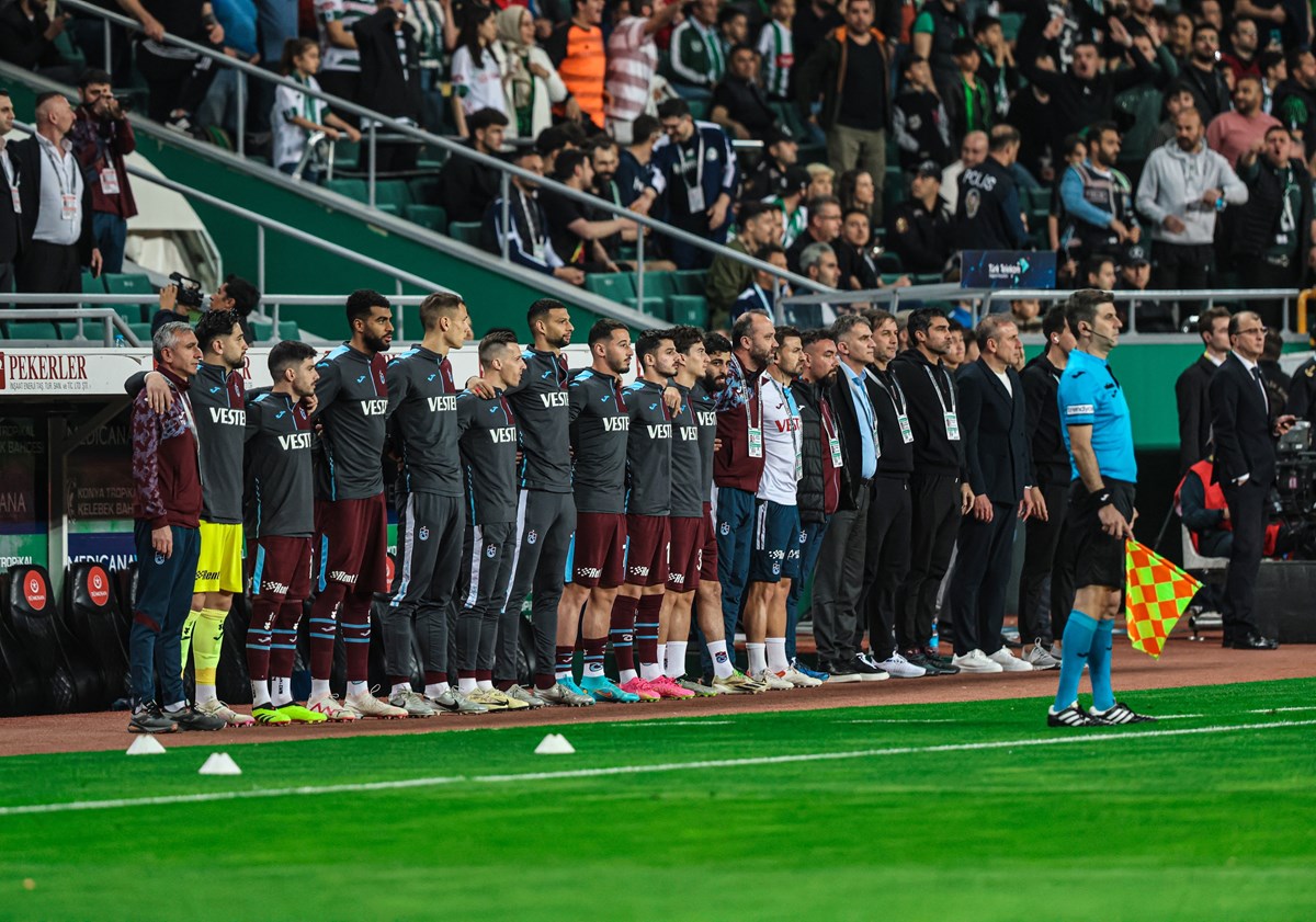 Trabzonsporlu futbolculardan protestospor