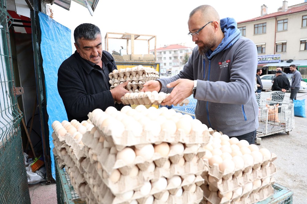 Tavukçulukta yeni boyut: Araçla gezen tavuk - 4