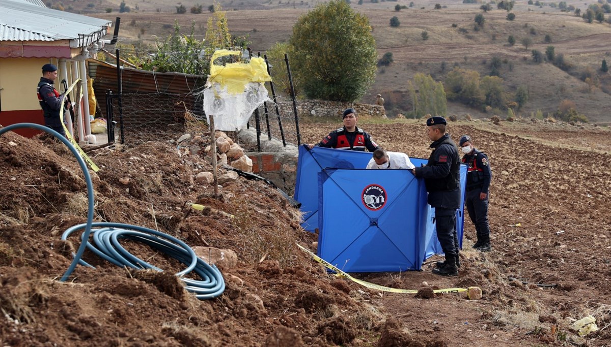 Sivas'ta silahlı kavga: 1 ölü Sivas'ta silahlı kavga: 1 ölü