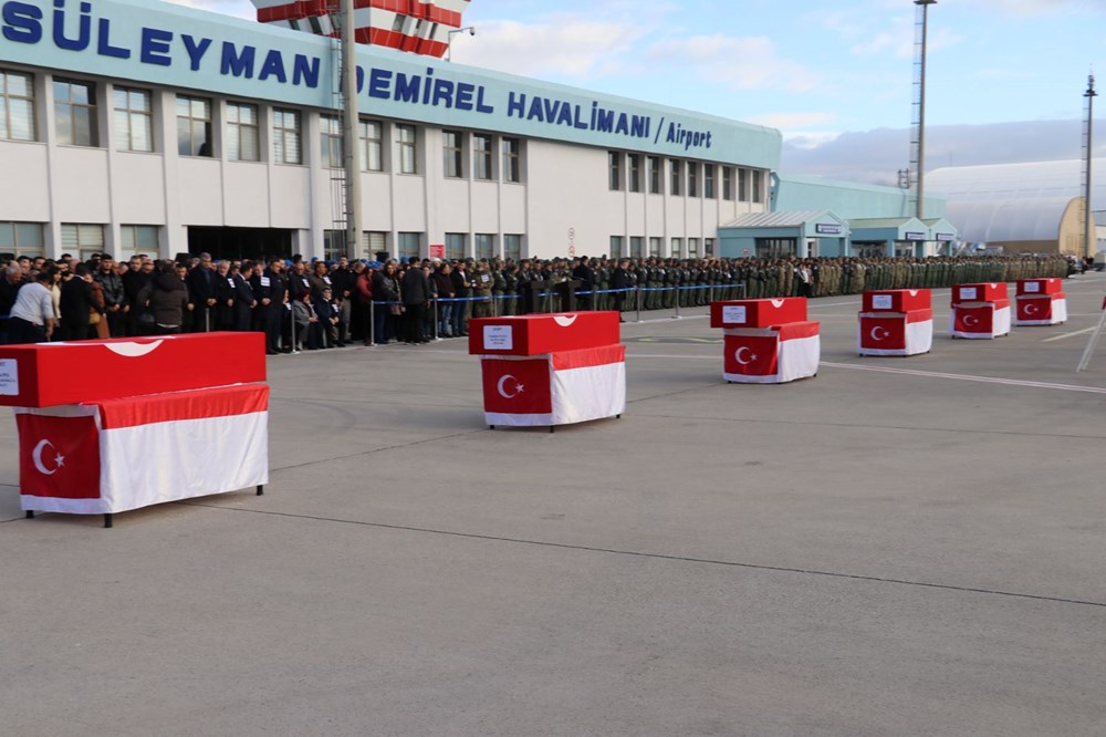 Isparta'da helikopter şehitleri için tören - 4