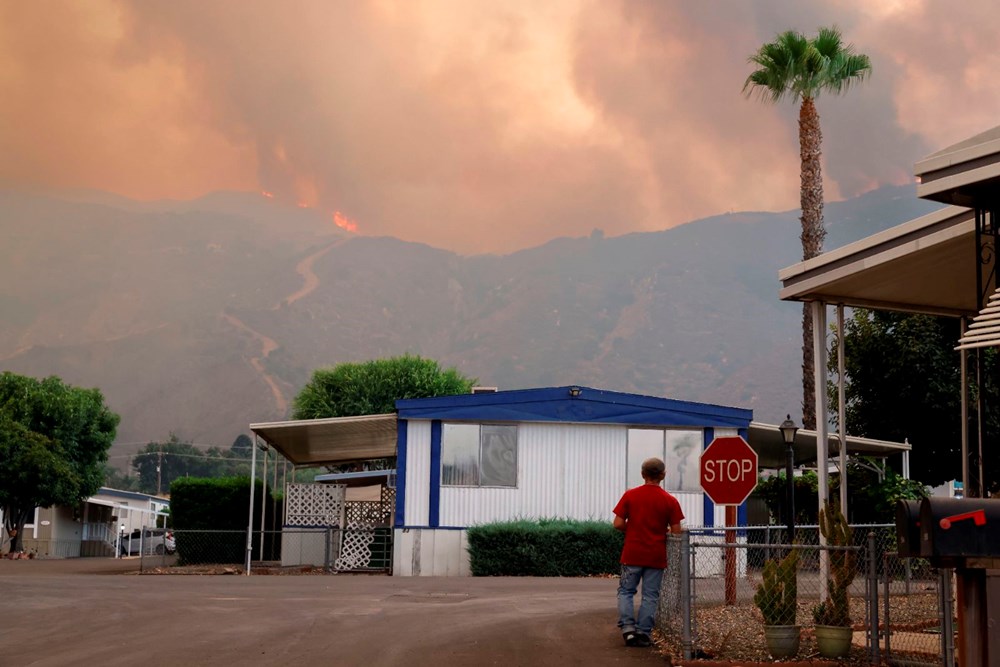 California’da üç orman yangını: 100 bin dönümden fazla alan kül oldu - 6