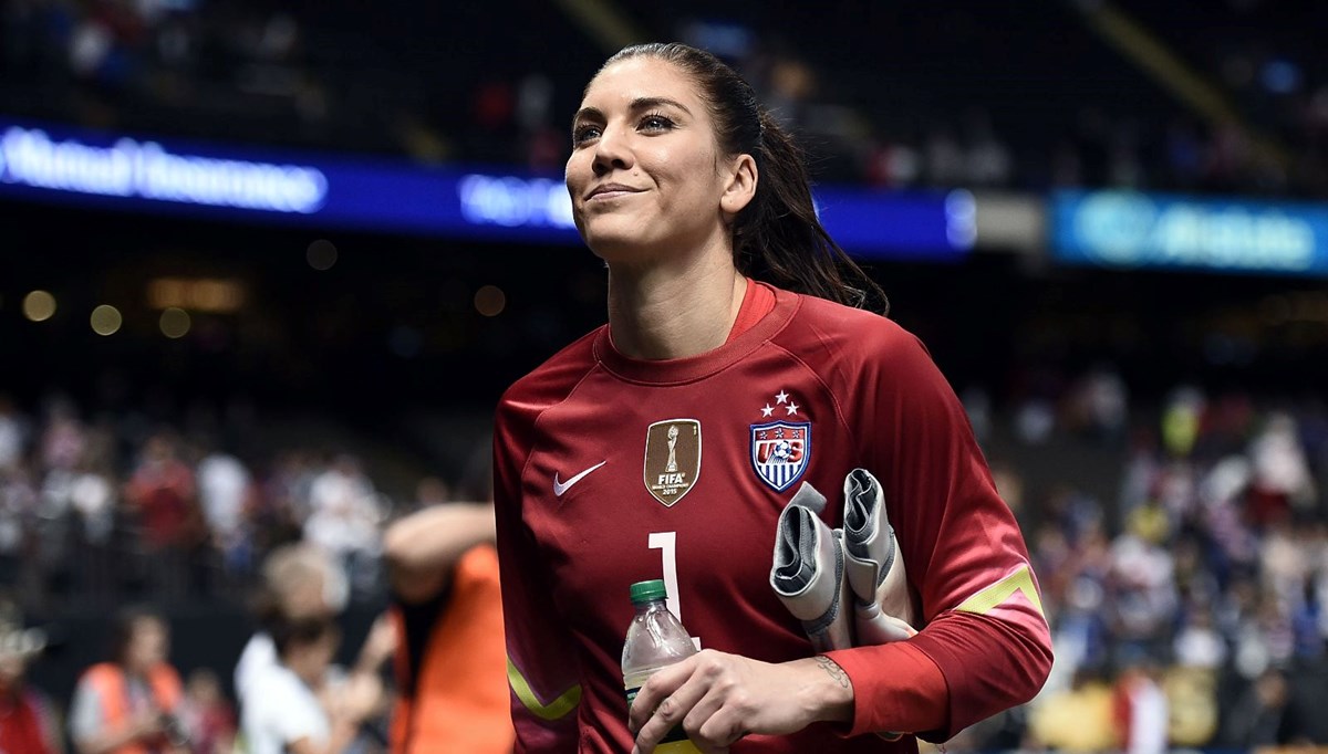 Eski futbolcu Hope Solo'ya alkollü araç kullanmaktan gözaltı