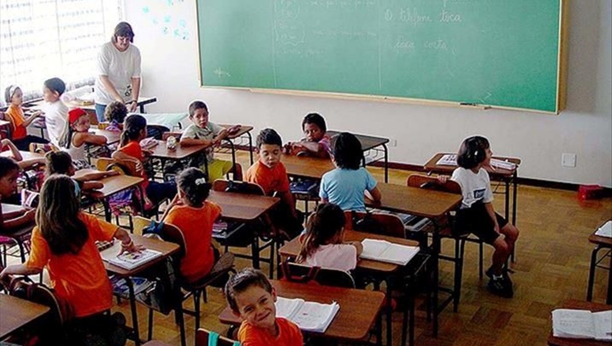 İstanbul'daki okullarda saat düzenlemesi: 9 Eylül Pazartesi günü okullar saat kaçta açılacak/kapanacak? İstanbul'daki okullarda saat düzenlemesi: 9 Eylül Pazartesi günü okullar saat kaçta açılacak/kapanacak?