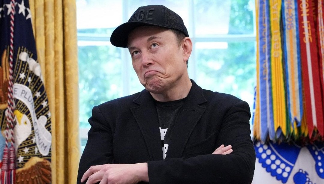 Dibe vuran Tesla'dan, küfür eden Grok'a:  Musk'ın son kalesi SpaceX