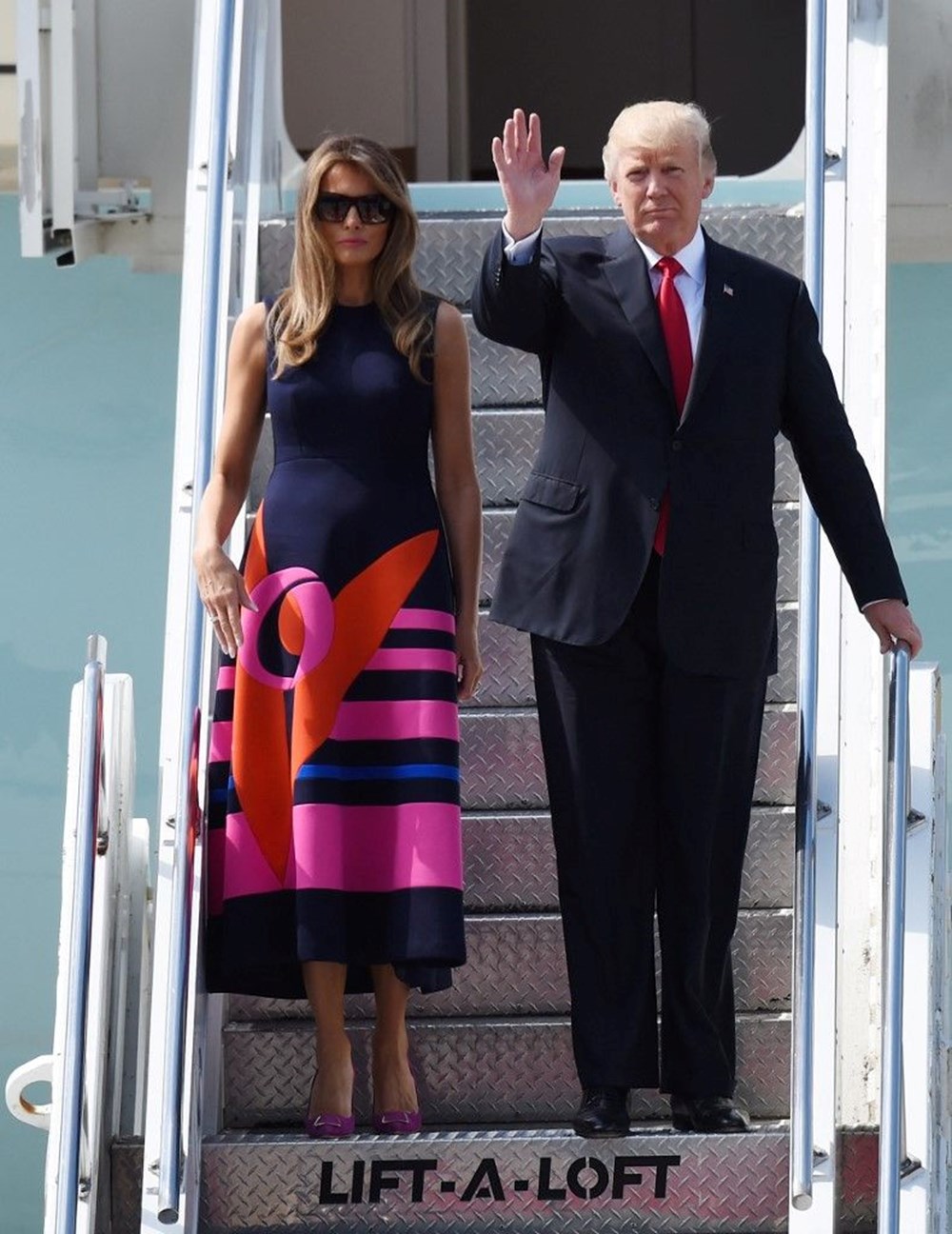 First Lady'yi giydirmek: Melania Trump'ın kıyafetleri ne anlatıyor? - 9