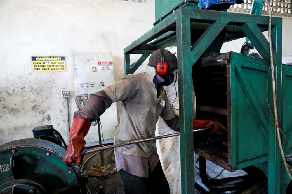 Nijerya’da ‘siyah altın’ girişimi: Kullanılmış lastikler geri dönüşüme kazandırılıyor - 11