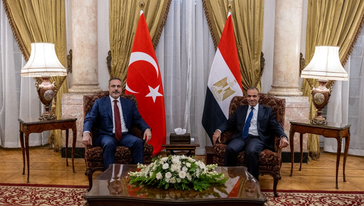 Hakan Fidan: İsrail'in soykırım davasına müdahil olmak için dosyalarımızı çarşamba günü mahkemeye sunacağız Hakan Fidan: İsrail'in soykırım davasına müdahil olmak için dosyalarımızı çarşamba günü mahkemeye sunacağız