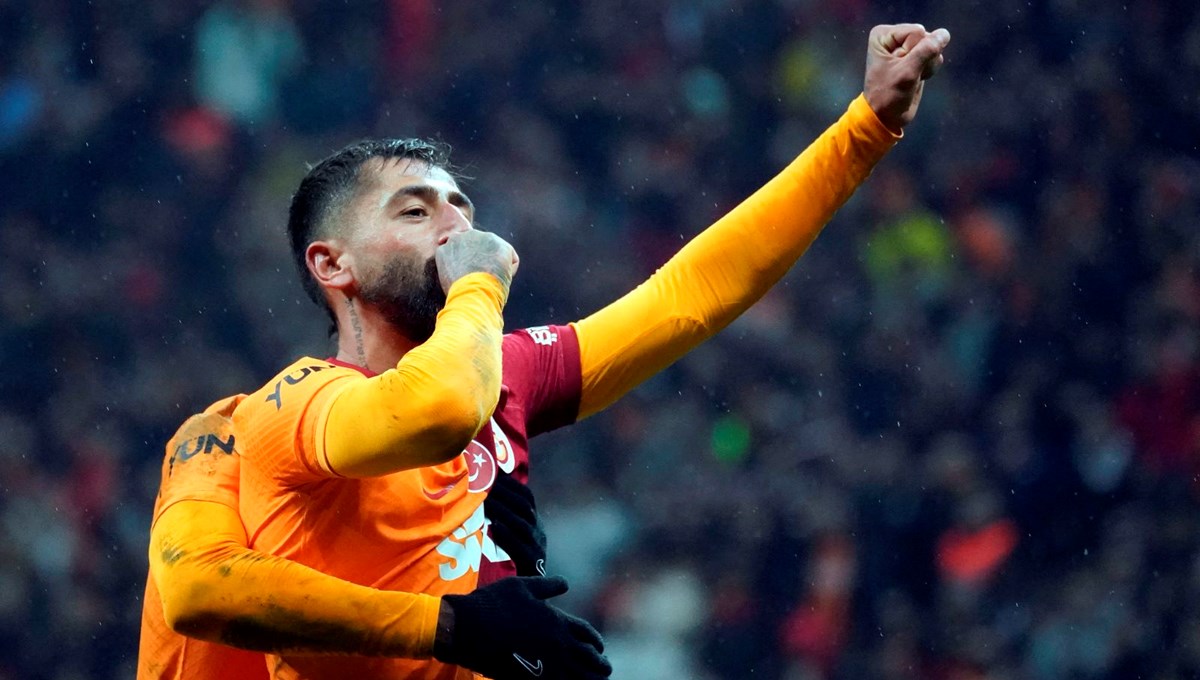 Kerem Demirbay kariyerinde ilk kez hat-trick yaptı Kerem Demirbay kariyerinde ilk kez hat-trick yaptı