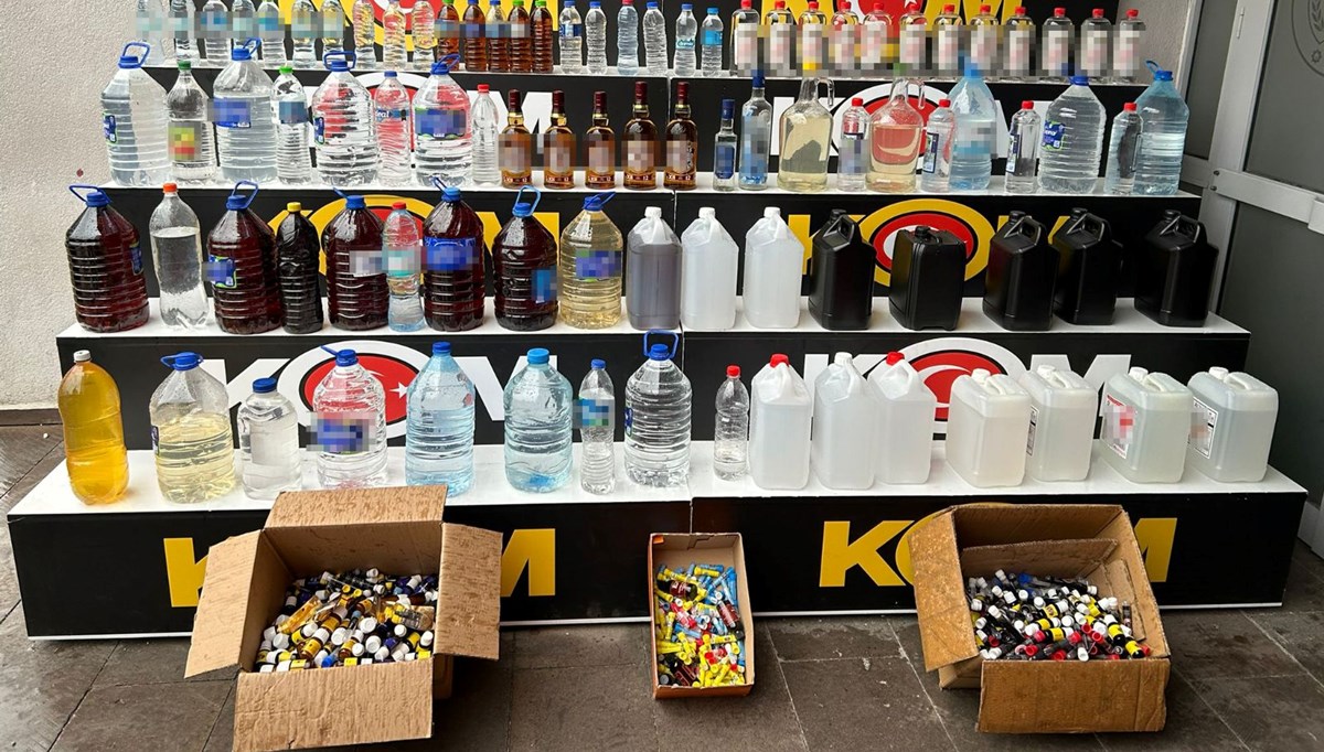 Adana'da 399 litre sahte içki ele geçirildi Adana'da 399 litre sahte içki ele geçirildi