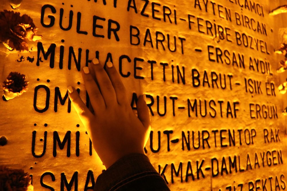 17 Ağustos depreminin 21. yılı: Hayatını kaybedenler törenle anıldı - 15