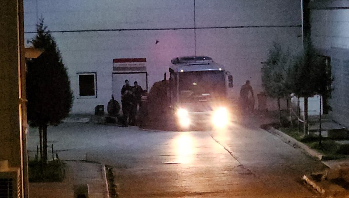 Çorum L Tipi Kapalı Ceza İnfaz Kurumu'nda yangın: 12 kişi dumandan etkilendi Çorum L Tipi Kapalı Ceza İnfaz Kurumu'nda yangın: 12 kişi dumandan etkilendi
