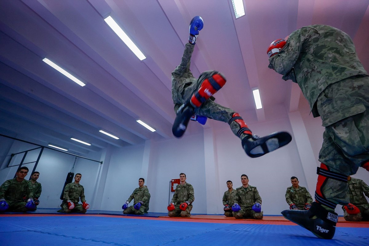 CVDMc5nhvkaEUzLaIAREeQ.jpg