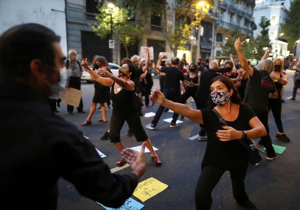 Arjantin'de dansçıları pandemi isyanı - 4