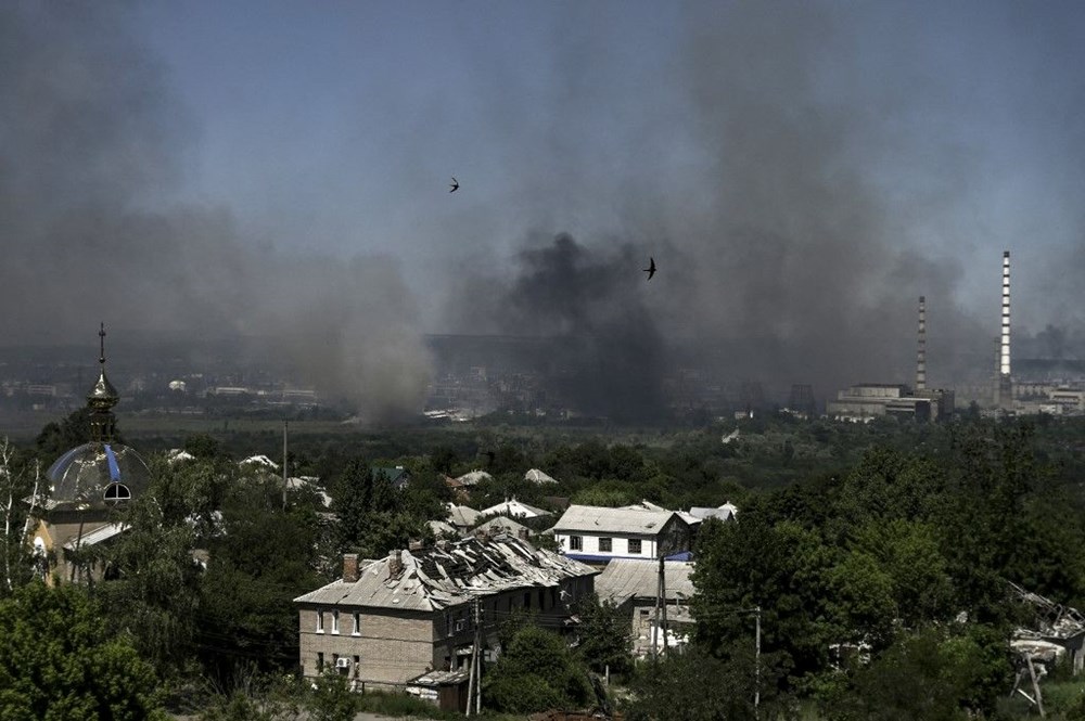 Rusya, Donbas'taki savaşın merkez üssü Severodonetsk'te kontrolün çoğunu sağladı: Yıkım uydudan görüntülendi - 3