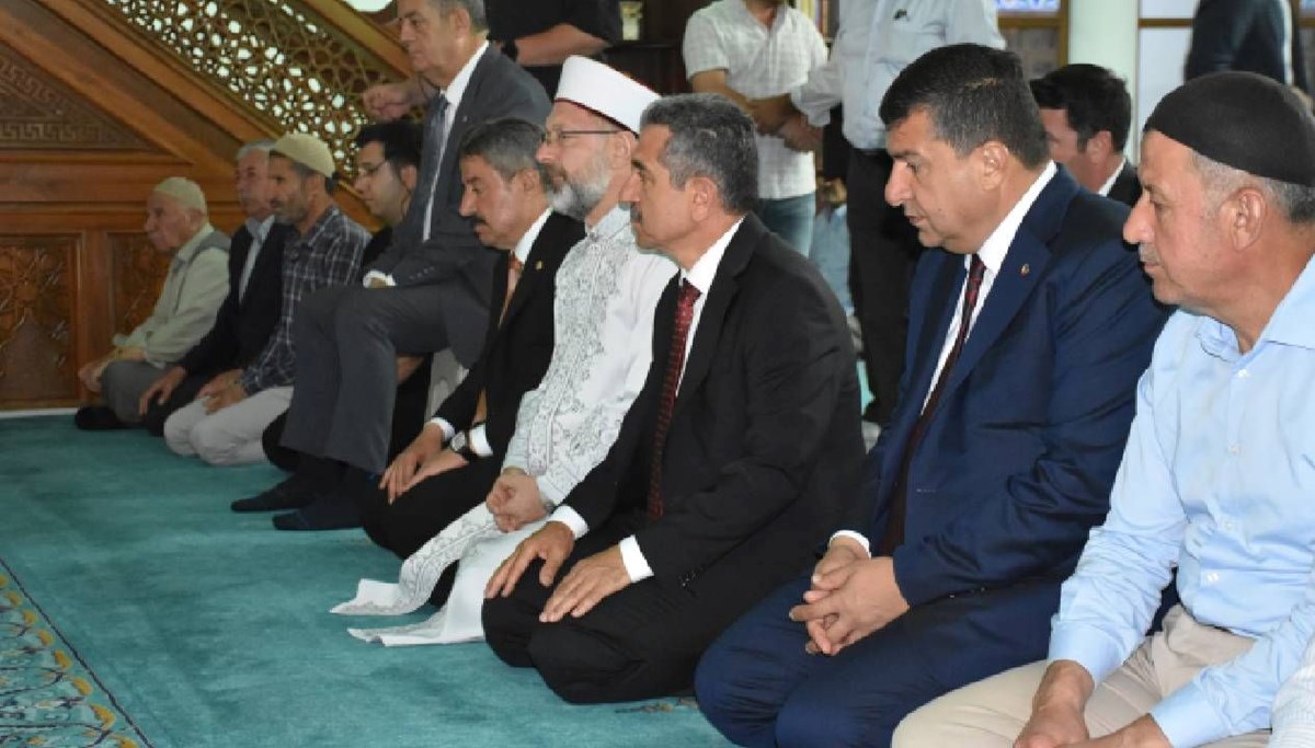 Camilerde yangınlara karşı dua