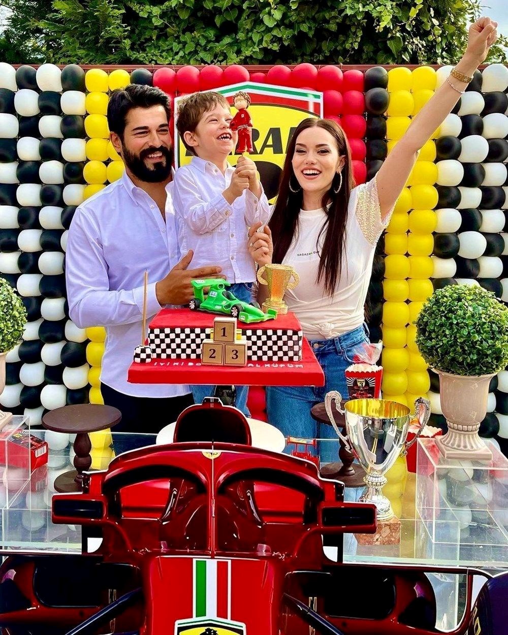 Fahriye Evcen ve Burak Özçivit ikinci kez anne baba oldu - 4