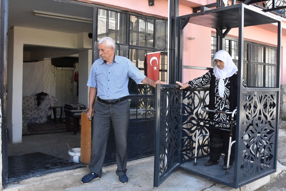 Böbrek hastası eşi için üç katlı binanın dışına yaptırdı - 1