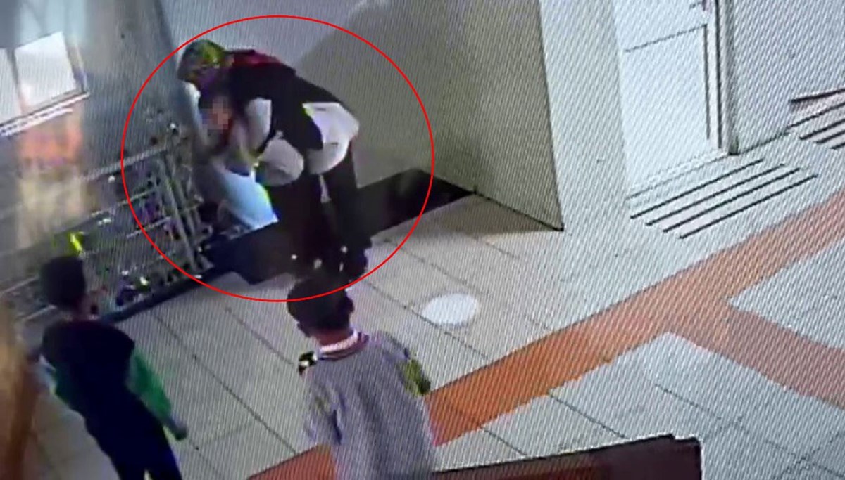 Nefes borusuna yiyecek kaçan öğrenci, öğretmenin müdahalesiyle kurtuldu