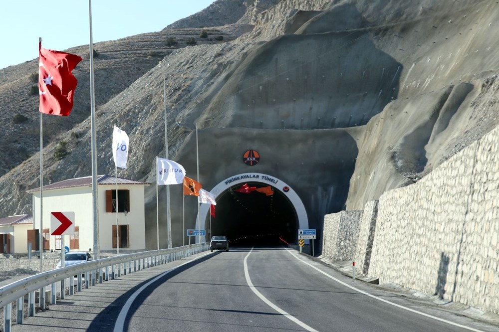 Türkiye'yi Kafkaslar'a bağlayan Pirinkayalar Tüneli açıldı - 5