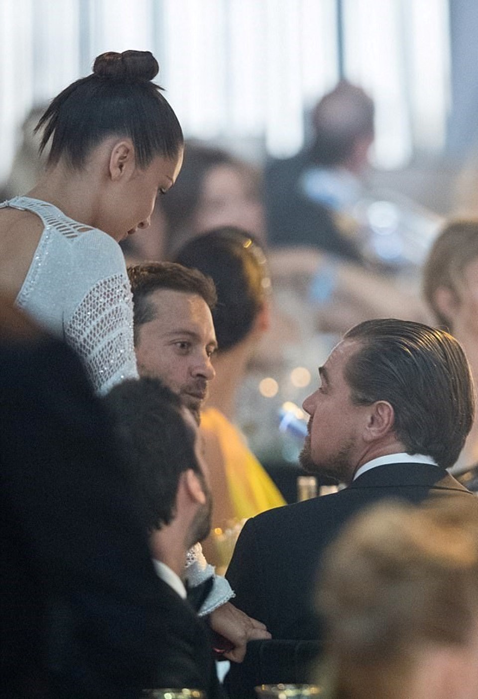 Bella Hadid'den Leonardo DiCaprio'ya ret - 1