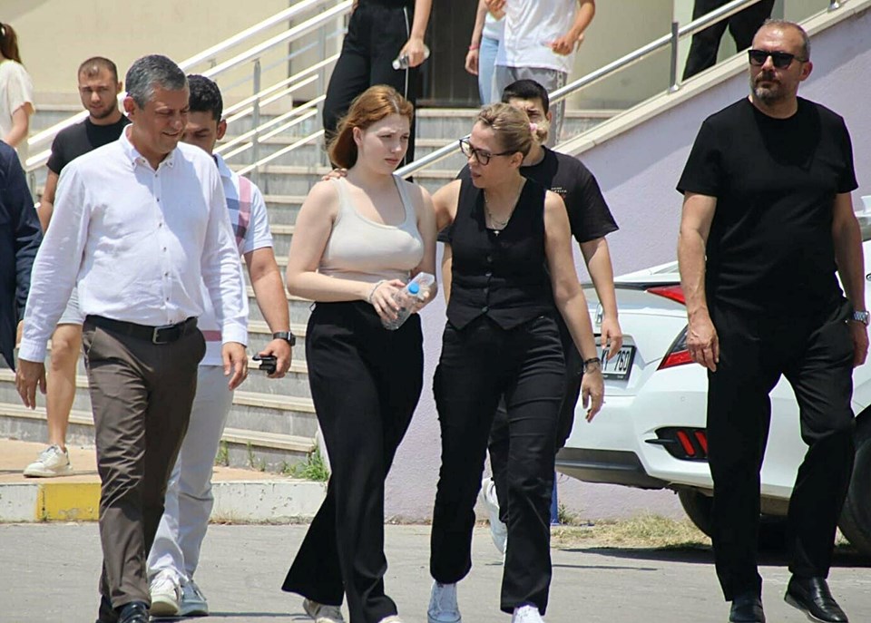 Ferdi Zeyrek'in kızı Nehir, mimarlık okuyacak - 1