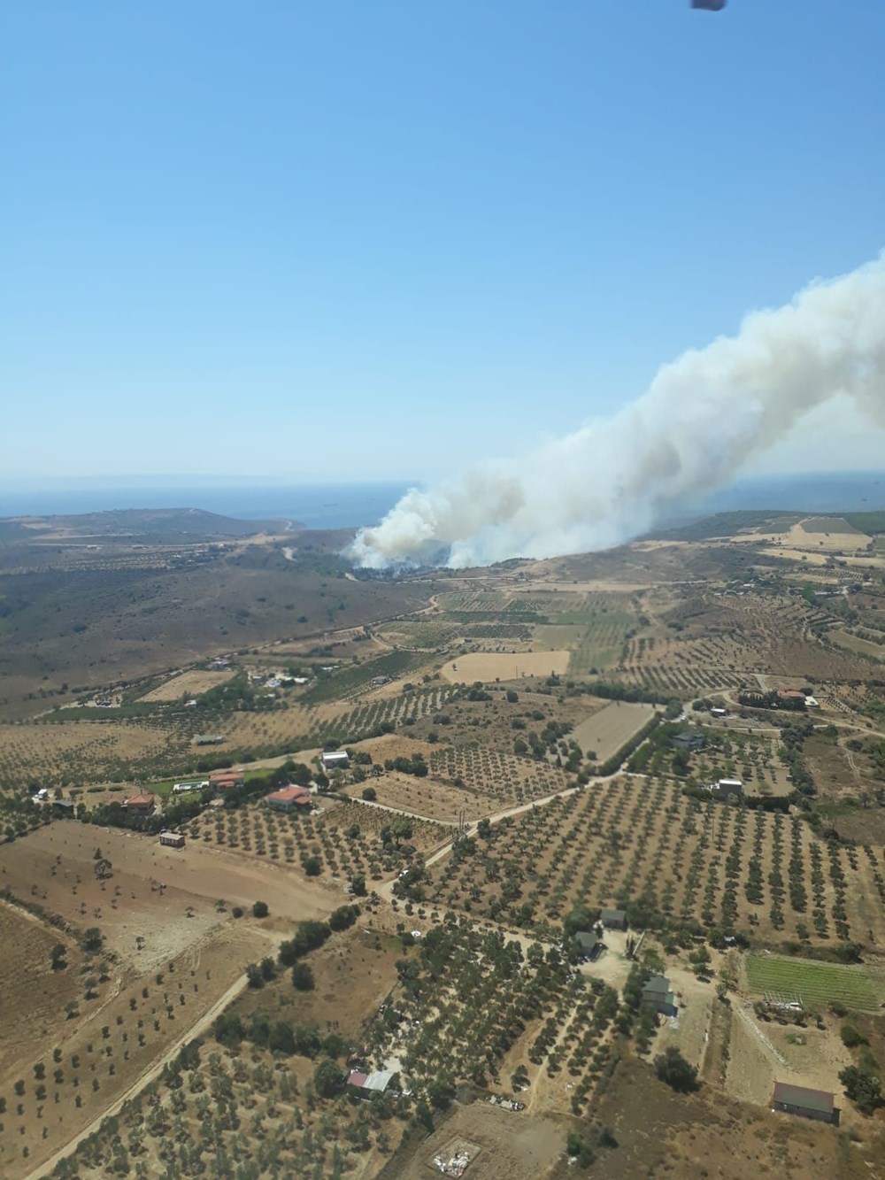 Bozcaada’da yangın: Havadan ve karadan müdahale ediliyor - 7