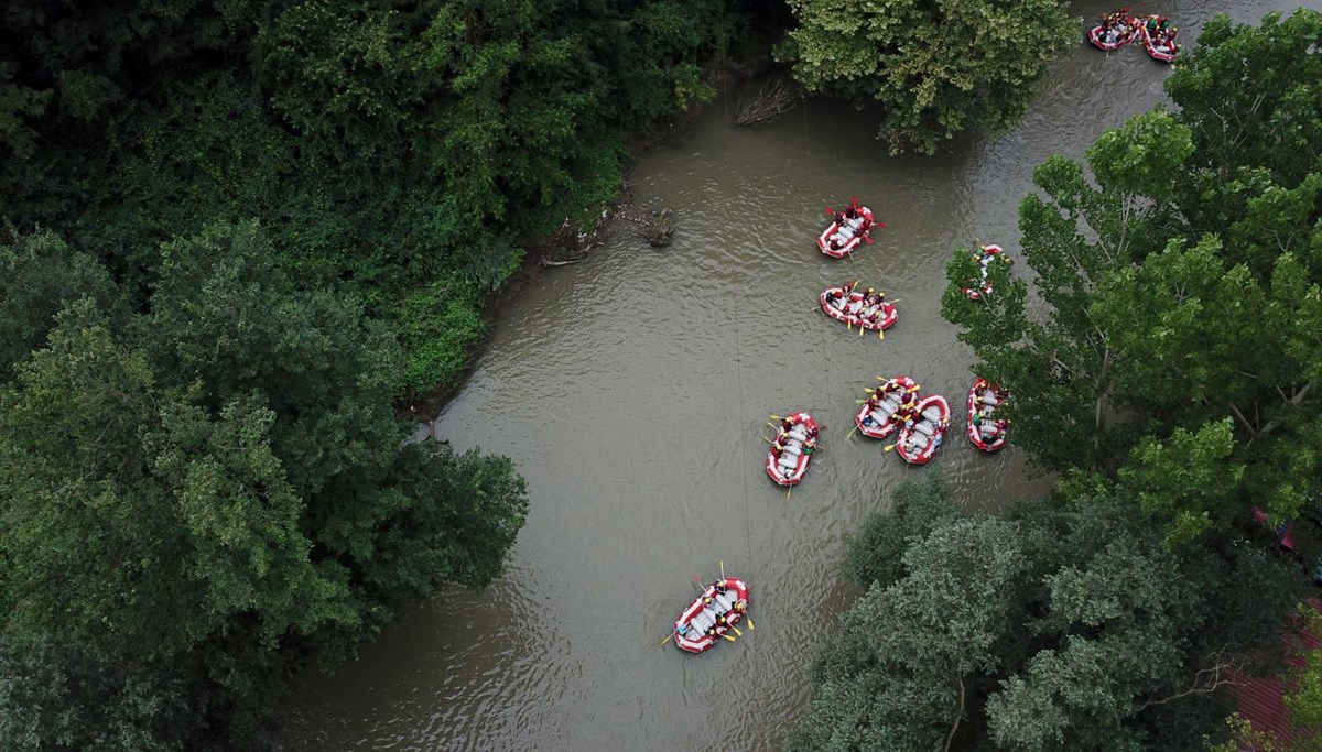 Melen Çayı rafting tutkunlarını ağırlıyor Melen Çayı rafting tutkunlarını ağırlıyor