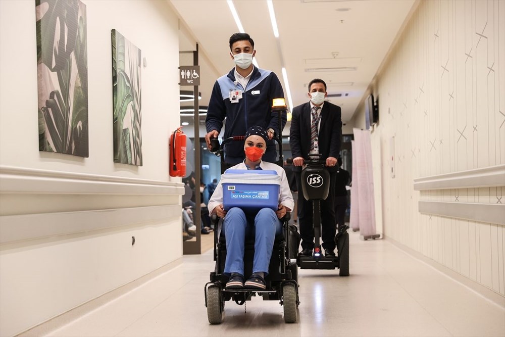 55 yaş ve üzeri vatandaşlar Covid-19'a karşı aşılanmaya başladı - 29