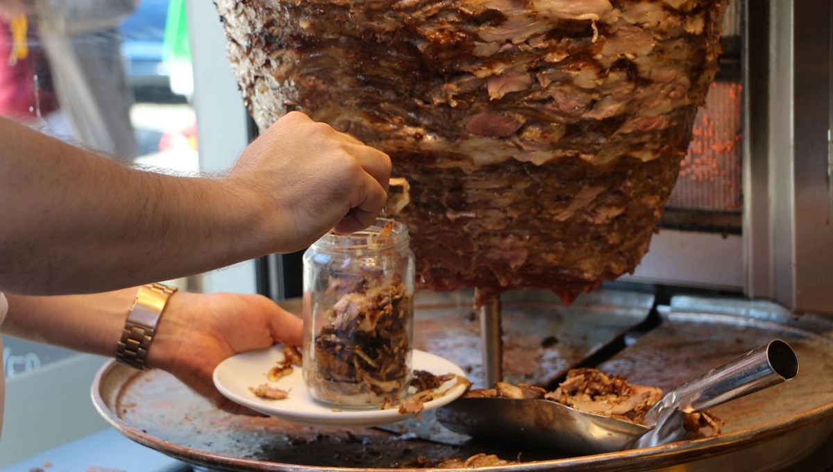 Artvin'in kuzu dönerinin Rize'den kavanozlarla yolculuğu