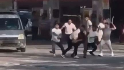 Mersin'de sopalı kavga