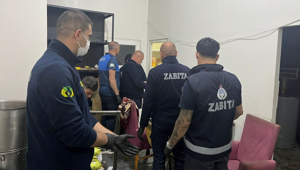 Tarihi geçmiş tonlarca eti yedireceklerdi: Yemek fabrikası mühürlendi