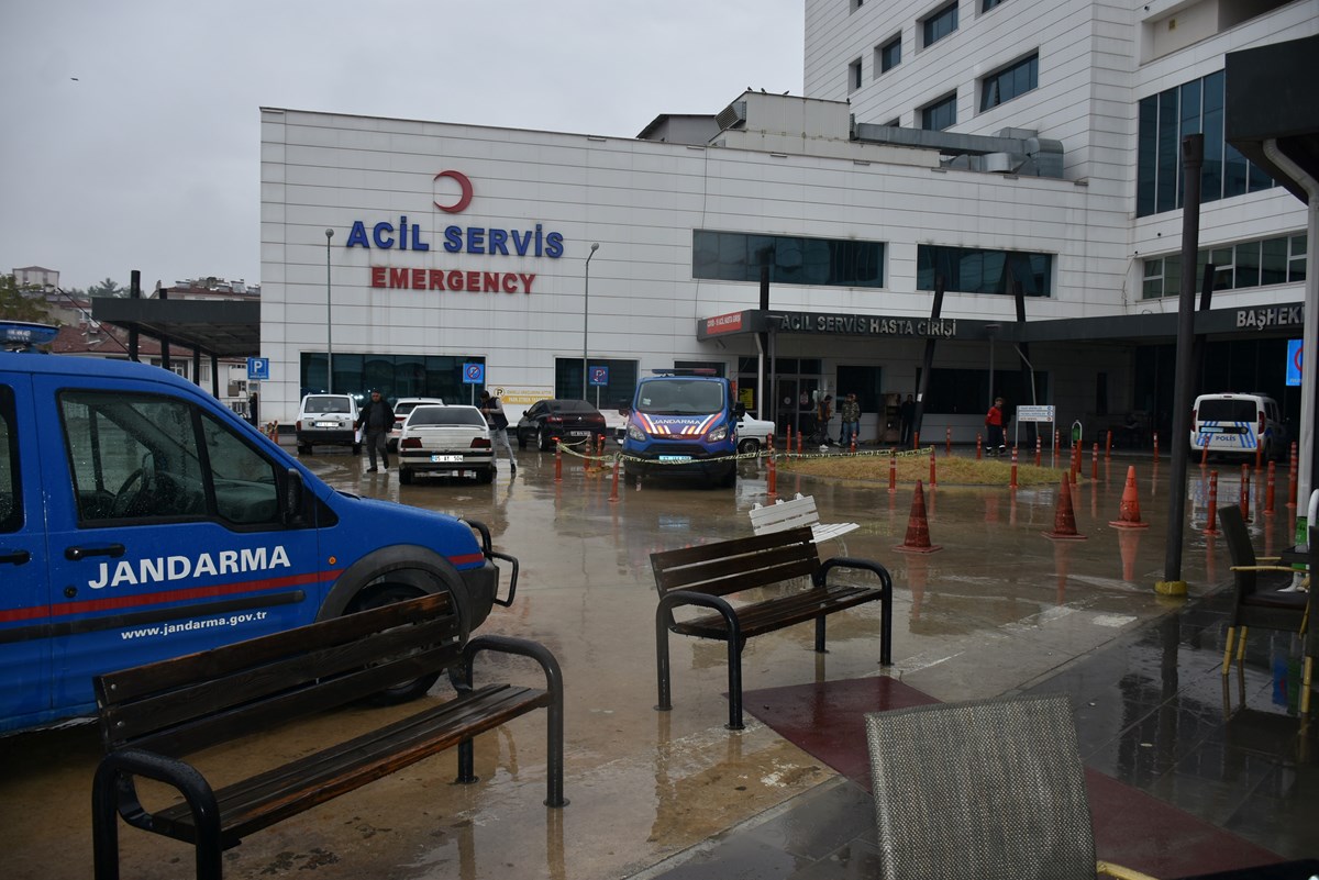 Sinop’ta işçileri taşıyan minibüs devrildi: 13 yaralı