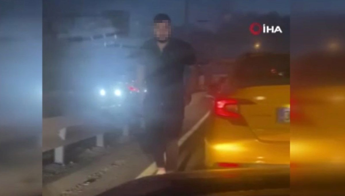 Taksici yol kesip, sürücüye saldırdı