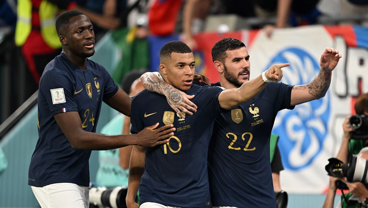 Fransa Dünya Kupası'nda turladı
