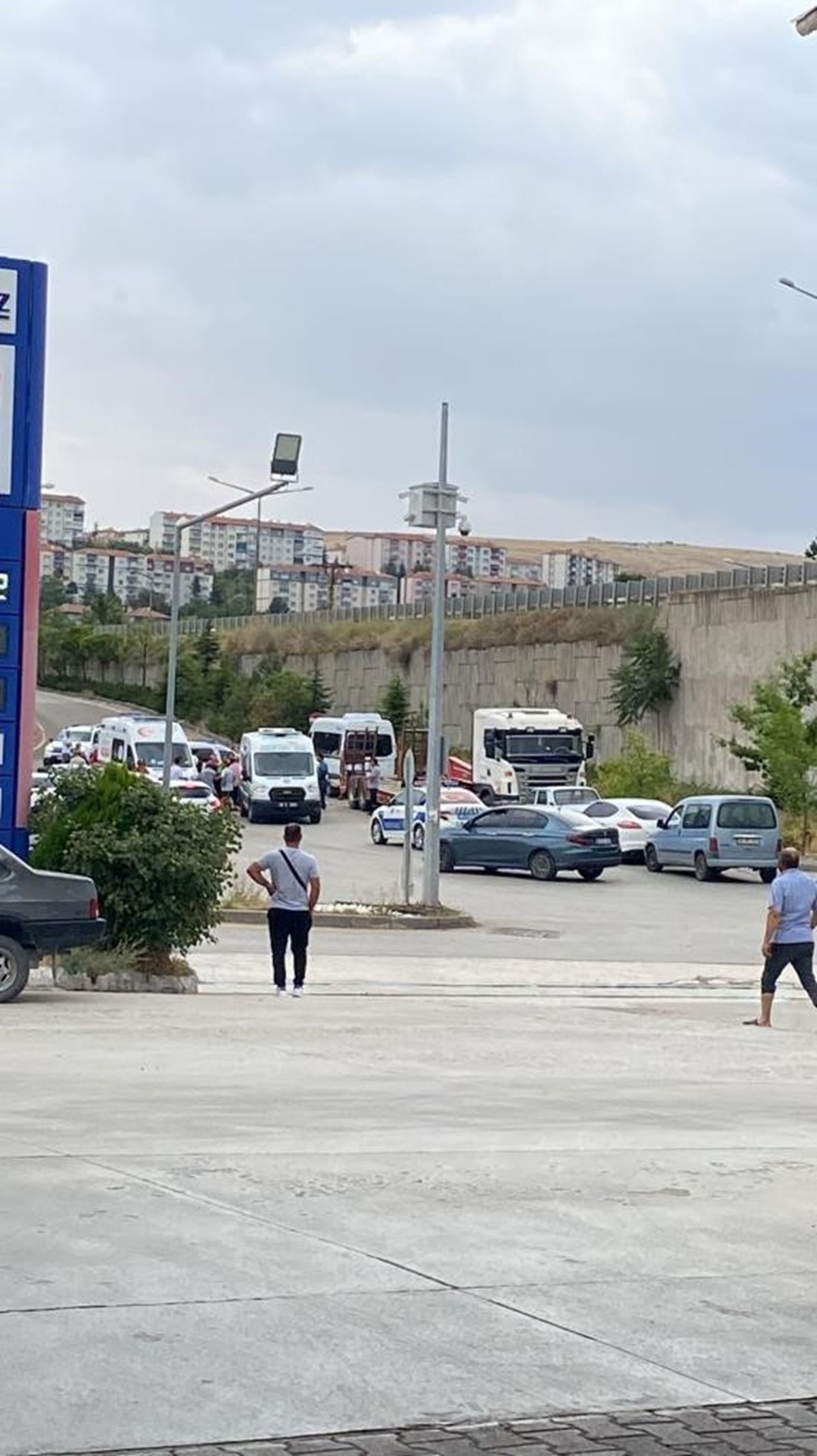 Ankara'da feci olay: TIR'dan fırlayan lastik can aldı