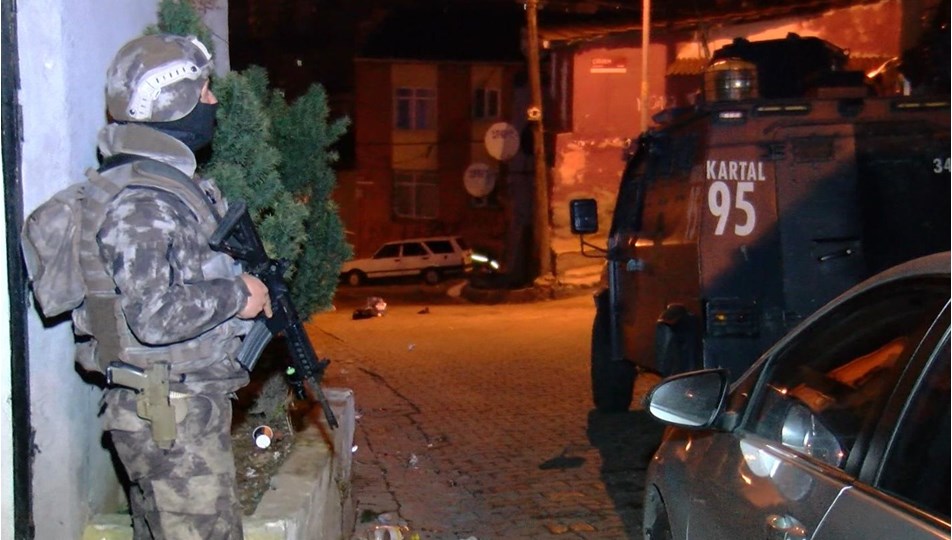 İstanbul'da 3 ilçede uyuşturucu operasyonu