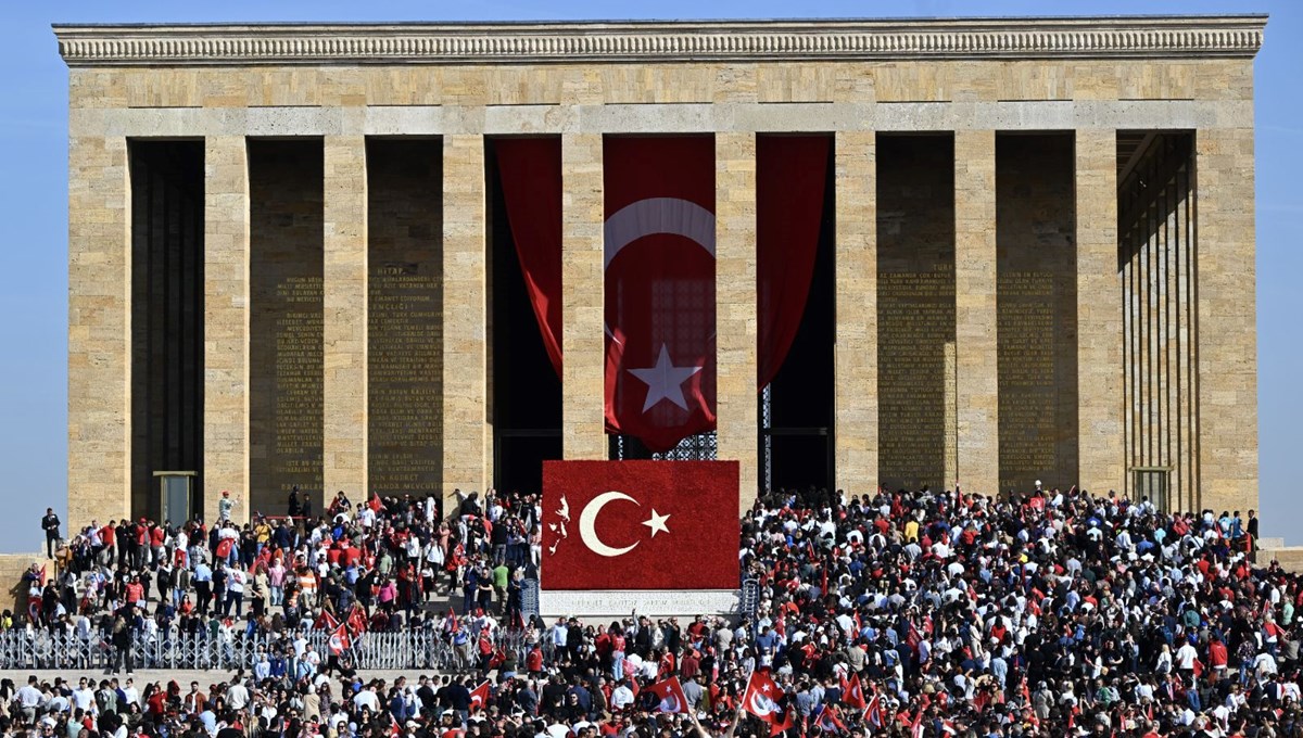 Cumhuriyet 100 yaşında: Yurdun dört bir yanında kutlamalar başladı Cumhuriyet 100 yaşında: Yurdun dört bir yanında kutlamalar başladı