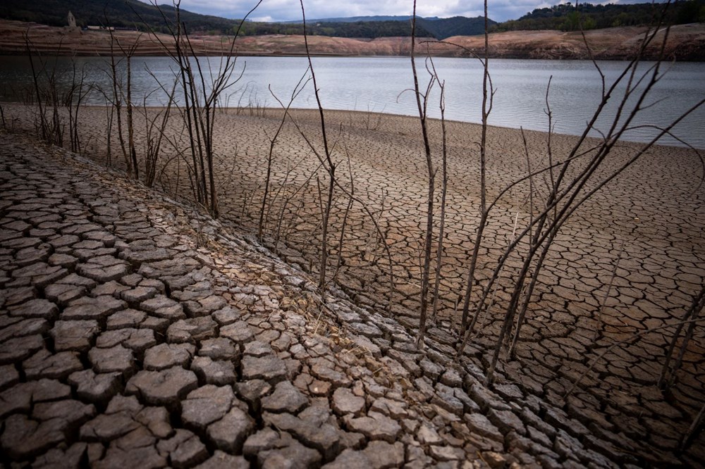 İspanya'da tarihinin en kötü kuraklığı: Halk deniz suyu içmeye başladı - 11