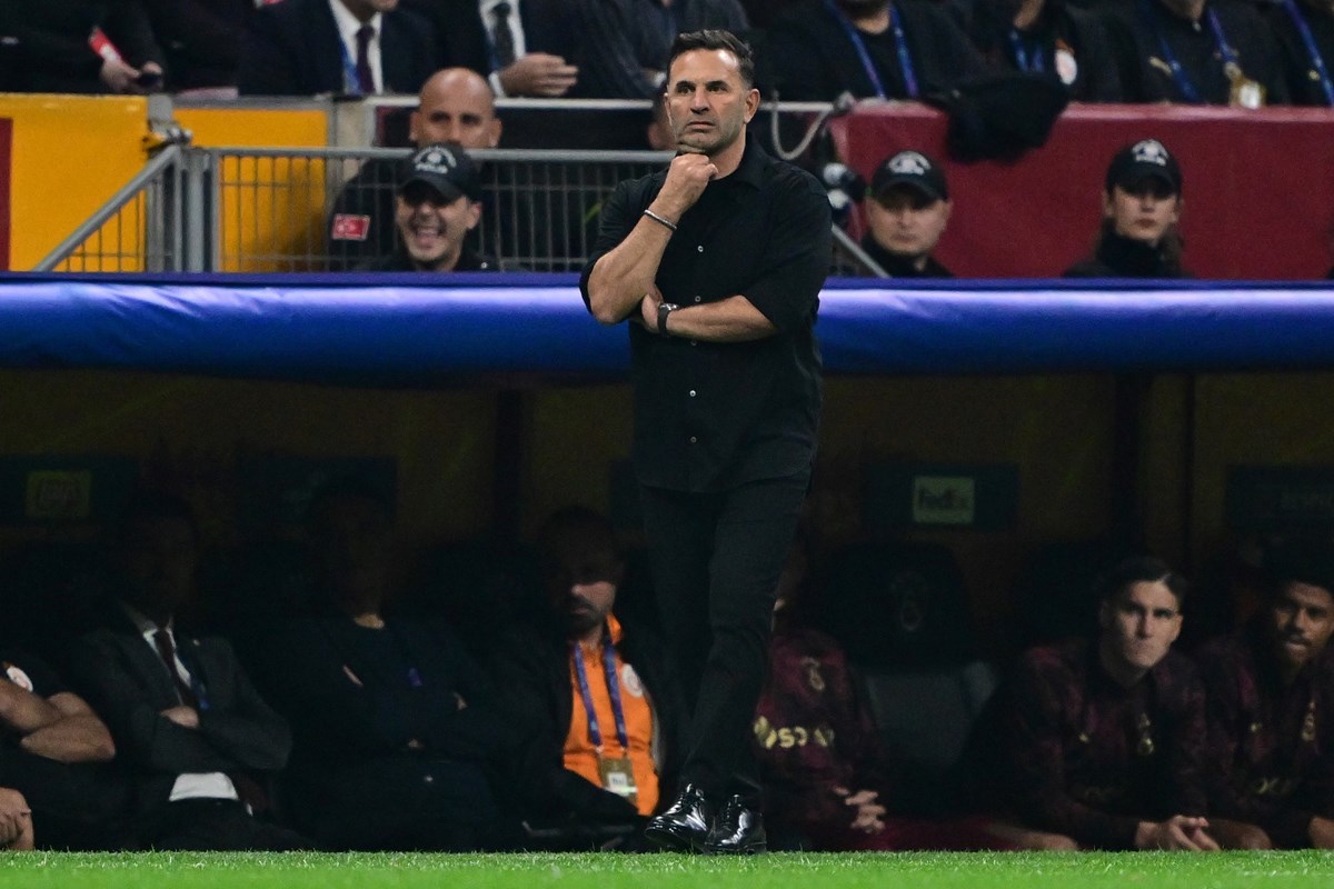 Galatasaray Teknik Direktörü Okan Buruk, Liverpool maçını böyle takip etti.