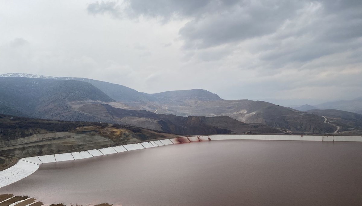 Erzincan'daki madende heyelan: Fırat Nehri'ne siyanür sızma ihtimali var mı? Erzincan'daki madende heyelan: Fırat Nehri'ne siyanür sızma ihtimali var mı?